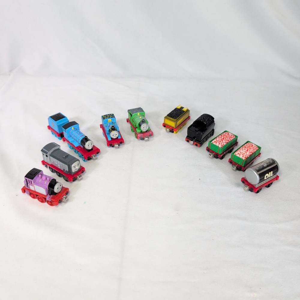 Thomas And Friends Die Cast Magnetic Trains Metal Plastic Lot Of 11